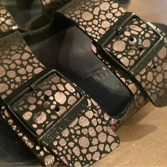 Birkenstock “Sydney” Metallic Slip On - Picture 2 of 10